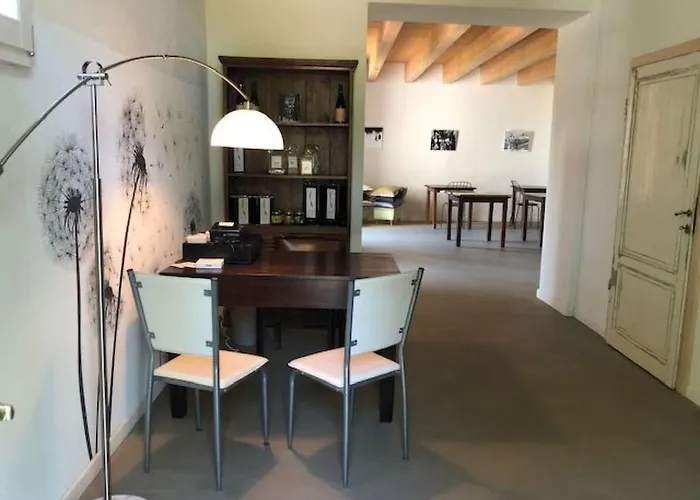 Apartment Rustikale Mit Swimmingpool In Den Huegeln Der Toskana By Interhome *